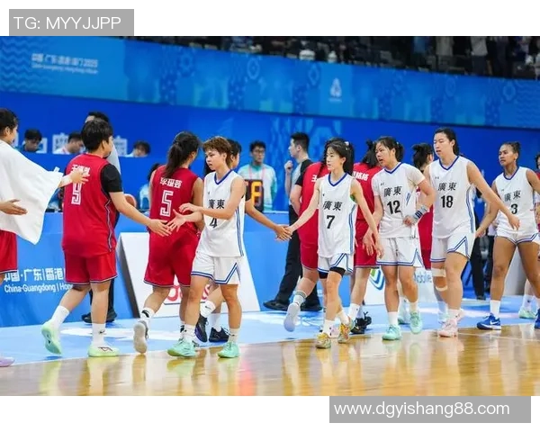 CCTV5直播上海队对决广东队精彩赛事分析与球员表现点评