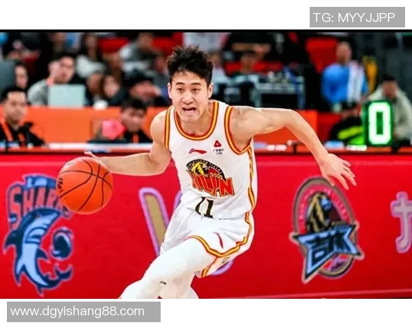 CBA北京队与新疆队比赛中出现严重误判引发球迷热议与争议