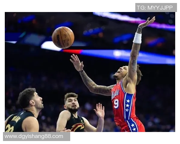 季前赛精彩对决骑士队与76人队的激烈碰撞与精彩瞬间回顾