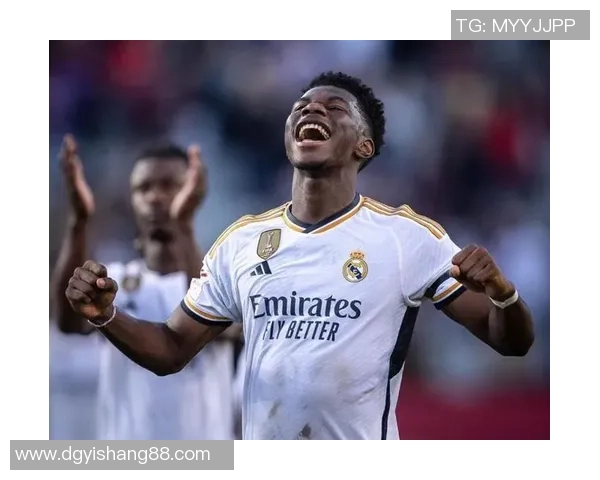 楚阿梅尼：从年轻天才到足球场上的璀璨明星之路探索