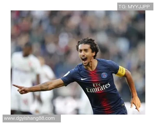 马尔基尼奥斯:从天赋少年到足球场上的防守巨星之路 马尔基尼奥斯:从天赋少年到足球场上的防守巨星之路