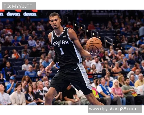 2019年NBA季后赛雷霆与马刺的精彩对决回顾与分析