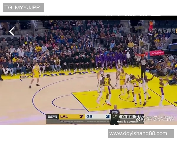 2017年勇士队与爵士队首场较量精彩回顾与赛季分析