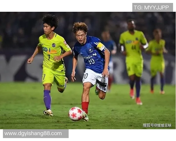 清水心跳与鸟栖砂岩的精彩对决展现足球魅力与团队精神 清水心跳与鸟栖砂岩的精彩对决展现足球魅力与团队精神