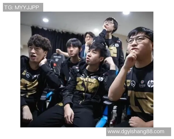 RNG在大师赛积分榜上以85分稳居第一位置,竞争对手紧随其后 RNG在大师赛积分榜上以85分稳居第一位置,竞争对手紧随其后